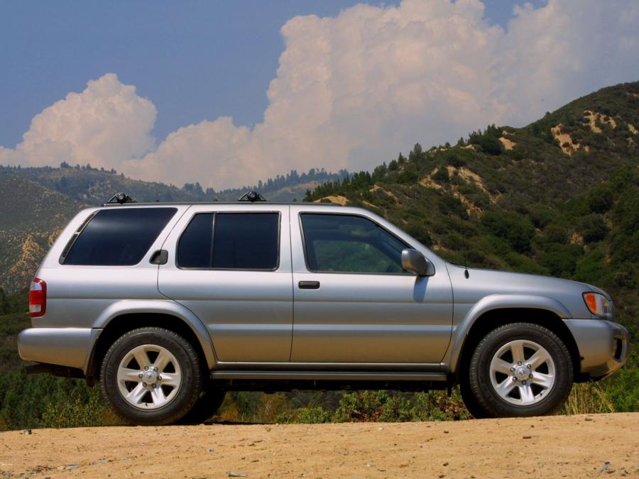  Nissan Pathfinder 2002 года  (US) (фото 2 из 9)